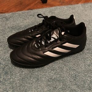 NWOT Adidas turf cleats size 8 men